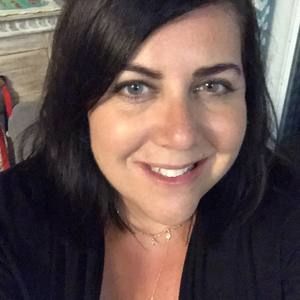 Meet your Posher, Holly